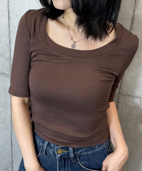 ROGER AND RAW(ロジャーアンドロウ)の「五分袖 UネックTシャツ(Tシャツ/カットソー・レディース・ホワイト/ブラック/ブラウン/グレー・FREE)」の20枚目の写真