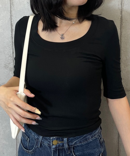 ROGER AND RAW(ロジャーアンドロウ)の「五分袖 UネックTシャツ(Tシャツ/カットソー・レディース・ホワイト/ブラック/ブラウン/グレー・FREE)」の16枚目の写真