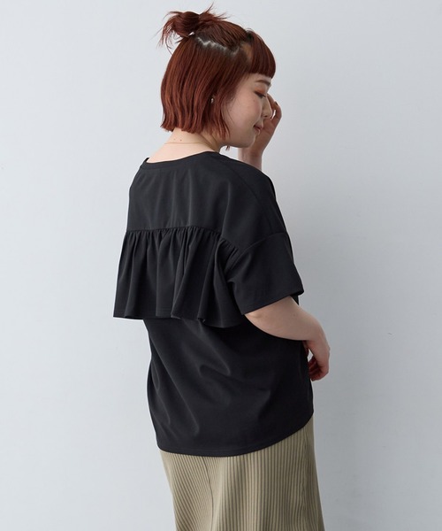 anyfee(エニフィー)の「【anyfee/大きいサイズ】バックフリルTシャツトップス(Tシャツ/カットソー・レディース・ブラック/ライトグリーン・LL/3L/4L/5L)」の2枚目の写真