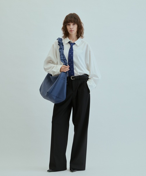 cii(シー)の「【UNISEX】Draw string shoulder bag / ドロストショルダーバッグ(ショルダーバッグ・メンズ・ブルー/グレー/ブラック/ブラウン・FREE)」の5枚目の写真