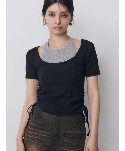 MURUA（ムルーア）の「ホルターネックシャーリングトップス　夏服（Tシャツ/カットソー・レディース・レッド/ブルー/ブラック/アイボリー・FREE）」の2枚目の写真