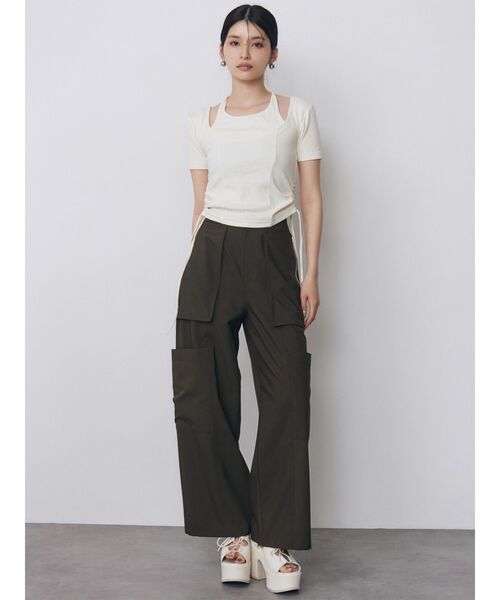 MURUA(ムルーア)の「ホルターネックシャーリングトップス 夏服(Tシャツ/カットソー・レディース・レッド/ブルー/ブラック/アイボリー・FREE)」の8枚目の写真