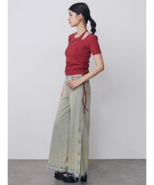 MURUA（ムルーア）の「ホルターネックシャーリングトップス　夏服（Tシャツ/カットソー・レディース・レッド/ブルー/ブラック/アイボリー・FREE）」の5枚目の写真