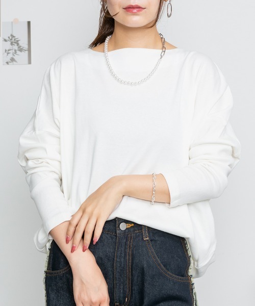 MARAI(マーライ)の「ドルマンスリーブボートネックTシャツ(Tシャツ/カットソー・レディース・チャコールグレー/ブラック/ネイビー/オフホワイト/グレイッシュベージュ・LL/3L/4L/L/M)」の2枚目の写真