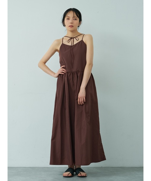 abahouse mavie(アバハウスマヴィ)の「【ベッキーコラボ】2WAYリボン キャミソールワンピース(ワンピース・レディース・ダークネイビー/ブラウン/グレー/カーキ・フリー)」の7枚目の写真