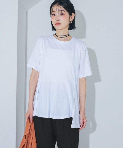 LAKOLE（ラコレ）の「＜接触冷感＞アシメデザインT / 1023228（Tシャツ/カットソー・レディース・オフホワイト/ブラック・FREE）」の2枚目の写真