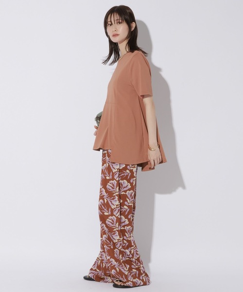 LAKOLE（ラコレ）の「＜接触冷感＞アシメデザインT / 1023228（Tシャツ/カットソー・レディース・オフホワイト/ブラック・FREE）」の18枚目の写真