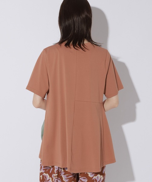 LAKOLE（ラコレ）の「＜接触冷感＞アシメデザインT / 1023228（Tシャツ/カットソー・レディース・オフホワイト/ブラック・FREE）」の14枚目の写真
