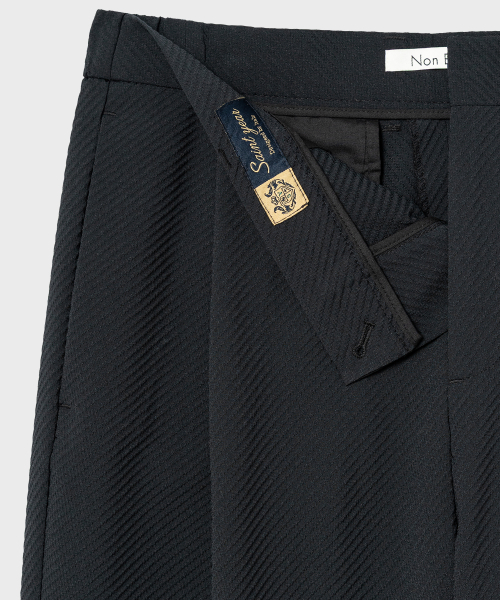 NONBLANK（ノンブランク）の「[夏]シアサッカーエンボスルーズフィットパンツ_DARK NAVY（スラックス・メンズ・ダークネイビー・MEDIUM/LARGE/X-LARGE）」の4枚目の写真