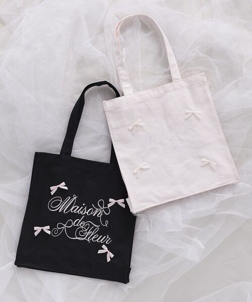 Maison de FLEUR(メゾンドフルール)の「リボンブランドロゴ刺繍スクエアトートバッグ(トートバッグ・レディース・ピンク/ブラック・FREE)」の3枚目の写真