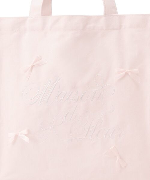 Maison de FLEUR(メゾンドフルール)の「リボンブランドロゴ刺繍スクエアトートバッグ(トートバッグ・レディース・ピンク/ブラック・FREE)」の13枚目の写真