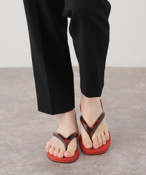 La TOTALITE(ラトータリテ)の「IPANEMA/イパネマ トングサンダル(その他シューズ・レディース・ブラック/ブラウン/アイボリー・36/35)」の20枚目の写真