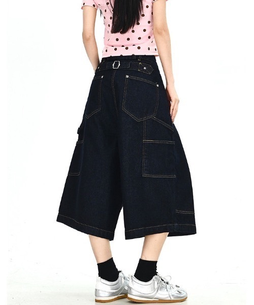 SHERU（シェル）の「ステッチ切り替えワイドデニムクロップドハーフパンツ 5 ボタンフロント（デニムパンツ・レディース・ブラック・L/M/S）」の18枚目の写真