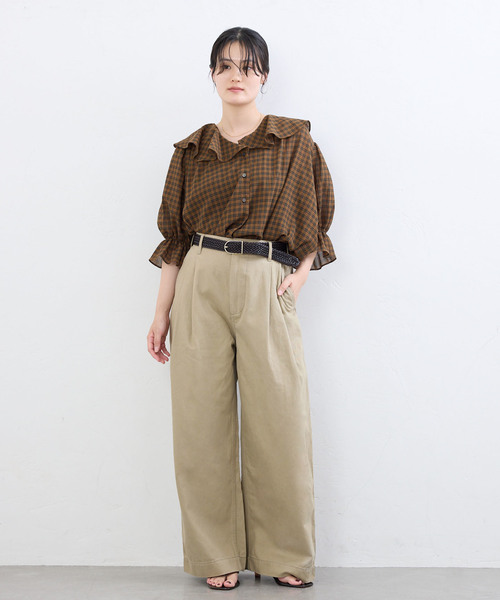 IENA(イエナ)の「BLACK コットンチノパンツ(チノパンツ・レディース・ベージュ/ネイビー・38/34/36)」の3枚目の写真