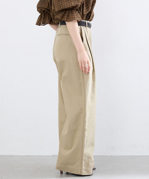 IENA(イエナ)の「BLACK コットンチノパンツ(チノパンツ・レディース・ベージュ/ネイビー・38/34/36)」の11枚目の写真