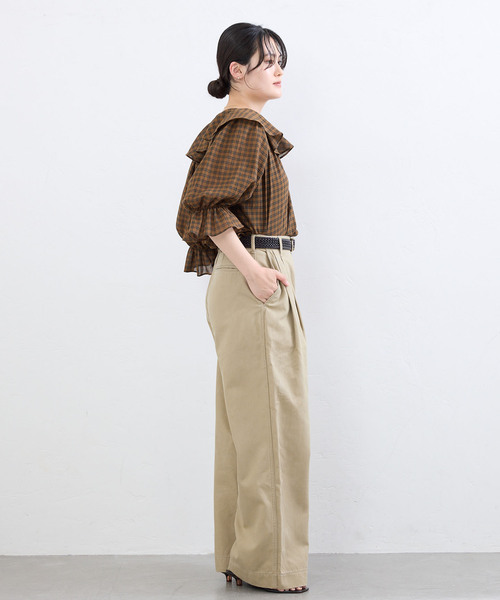 IENA(イエナ)の「BLACK コットンチノパンツ(チノパンツ・レディース・ベージュ/ネイビー・38/34/36)」の12枚目の写真