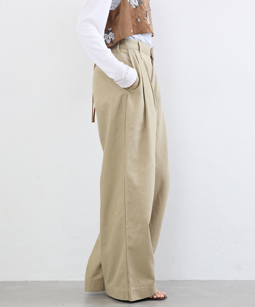 IENA(イエナ)の「BLACK コットンチノパンツ(チノパンツ・レディース・ベージュ/ネイビー・38/34/36)」の18枚目の写真