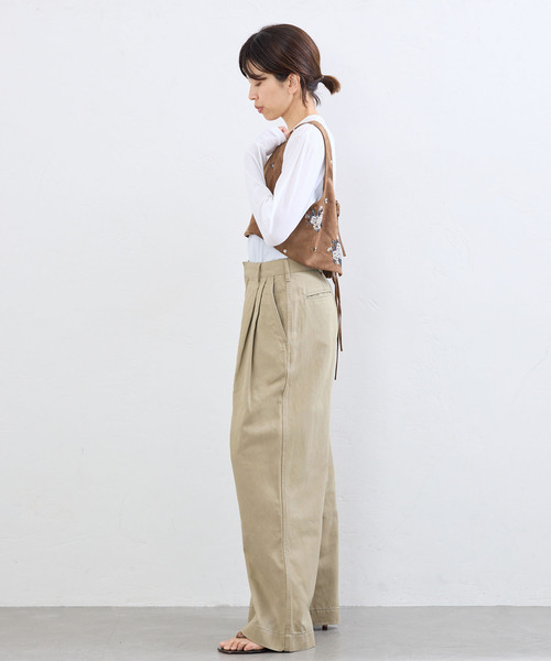 IENA(イエナ)の「BLACK コットンチノパンツ(チノパンツ・レディース・ベージュ/ネイビー・38/34/36)」の22枚目の写真