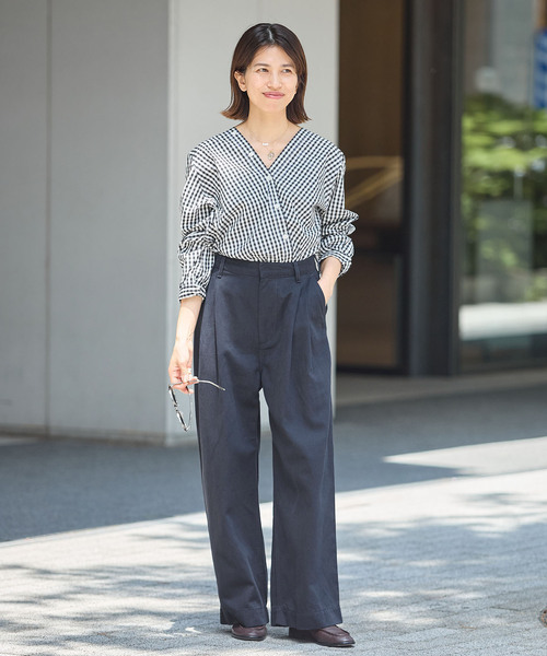 IENA(イエナ)の「BLACK コットンチノパンツ(チノパンツ・レディース・ベージュ/ネイビー・38/34/36)」の3枚目の写真