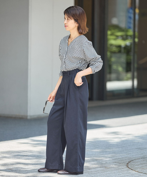 IENA(イエナ)の「BLACK コットンチノパンツ(チノパンツ・レディース・ベージュ/ネイビー・38/34/36)」の6枚目の写真