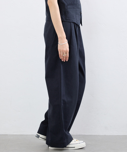 IENA(イエナ)の「BLACK コットンチノパンツ(チノパンツ・レディース・ベージュ/ネイビー・38/34/36)」の9枚目の写真