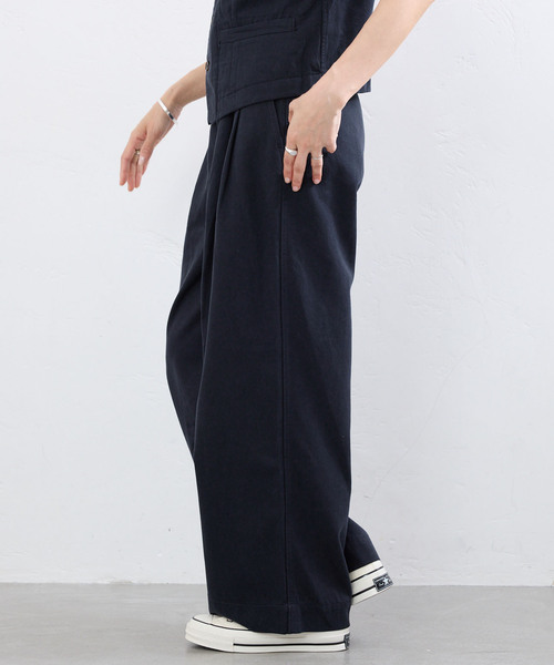 IENA(イエナ)の「BLACK コットンチノパンツ(チノパンツ・レディース・ベージュ/ネイビー・38/34/36)」の11枚目の写真