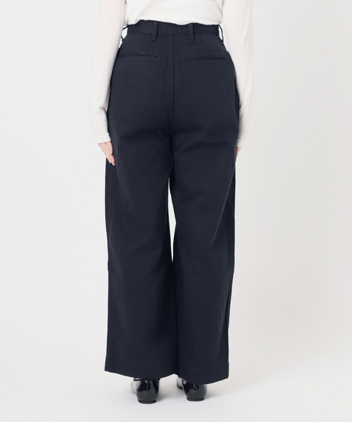 IENA(イエナ)の「BLACK コットンチノパンツ(チノパンツ・レディース・ベージュ/ネイビー・38/34/36)」の22枚目の写真
