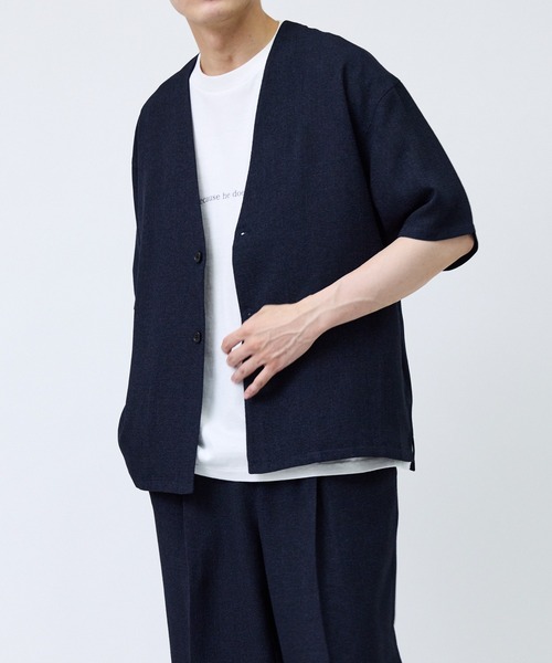 le cercle ADAM ET ROPE'(ルセルクルアダムエロペ)の「サマーツイードノーカラーカーディガン/セットアップ対応(カーディガン/ボレロ・メンズ・ブラック/ネイビー・L/M/LL)」の5枚目の写真