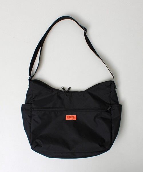 UNIVERSAL OVERALL(ユニバーサルオーバーオール)の「【UNIVERSAL OVERALL】ANYTIME shoulder bag(ショルダーバッグ・メンズ・カモフラージュ/ブラック・FREE)」の3枚目の写真