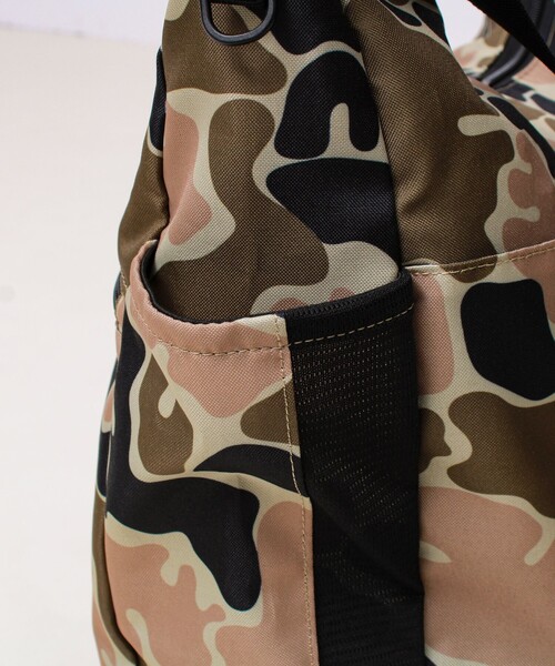 UNIVERSAL OVERALL(ユニバーサルオーバーオール)の「【UNIVERSAL OVERALL】ANYTIME shoulder bag(ショルダーバッグ・メンズ・カモフラージュ/ブラック・FREE)」の10枚目の写真