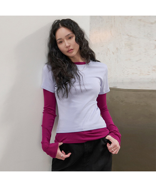 MORVE13(モルブ13)の「シグネチャーショートスリーブトップ(レッド)(Tシャツ/カットソー・レディース・アイボリー/スカイブルー/レッド/ネイビー/ブラック・SMALL/MEDIUM)」の3枚目の写真