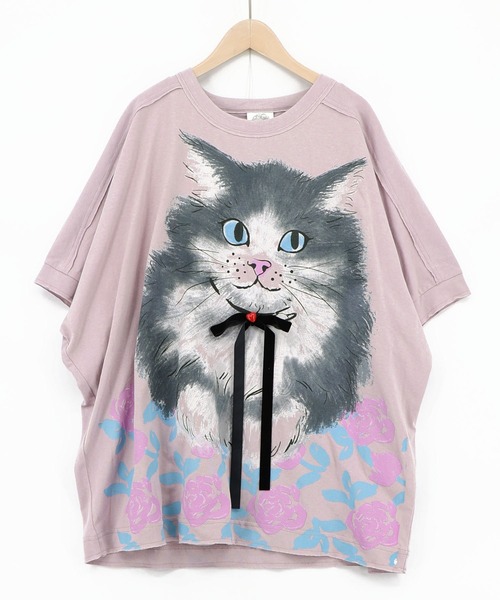 ScoLar(スカラー)の「162730:リボン付き もふもふハチワレネコ柄Tシャツ(Tシャツ/カットソー・レディース・オフホワイト/パープル/チャコールグレー・M)」の3枚目の写真