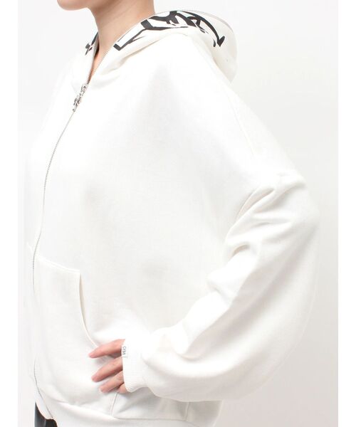 GYDA(ジェイダ)の「FULL FACE BUNNY ZIP UPパーカー(パーカー・レディース・ブラック/オフホワイト・FREE)」の21枚目の写真