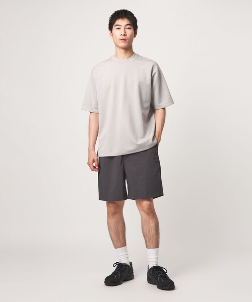 green label relaxing(グリーンレーベルリラクシング)の「アムンゼン ダブルフェイス クルーネック 半袖 Tシャツ -接触冷感-(Tシャツ/カットソー・メンズ・オリーブ/ライトグレー/モカ/ダークグレー・S/XL/L/M)」の6枚目の写真