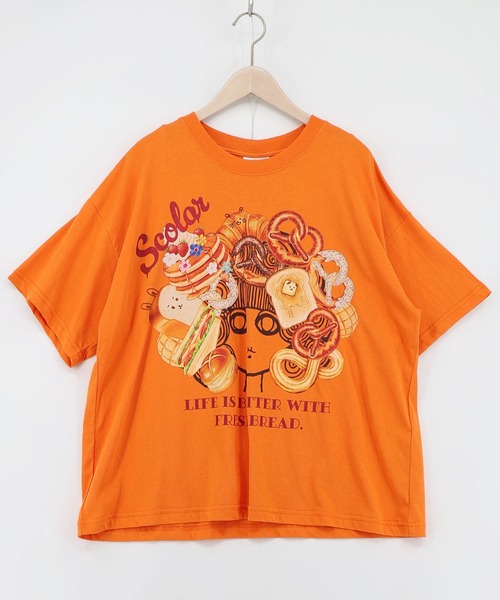 ScoLar(スカラー)の「162735:スカラーちゃんベーカリー柄Tシャツ(Tシャツ/カットソー・レディース・オレンジ/グリーン/オフホワイト/ブラック・M)」の4枚目の写真