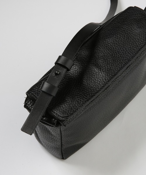 20/80(テゥエンティーエイティー)の「【20/80】トゥエンティーエイティー/ COW LEATHER BOX SHOULDER BAG(ショルダーバッグ・メンズ・ブラック・FREE)」の6枚目の写真