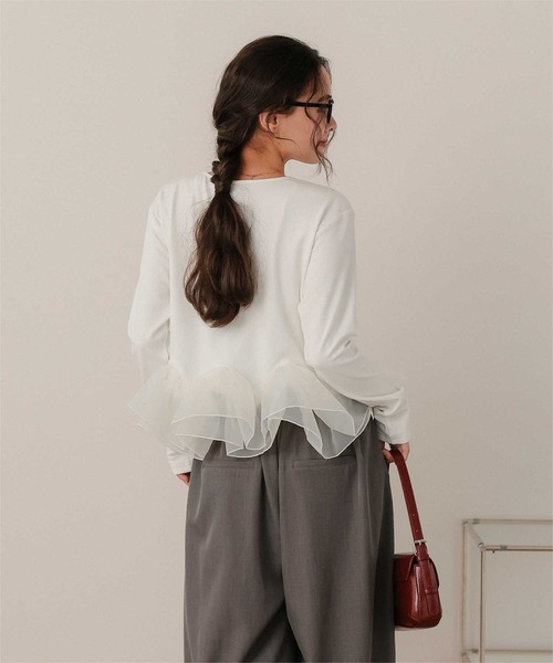 titivate(ティティベイト)の「裏起毛ウェーブフリル長袖トップス(Tシャツ/カットソー・レディース・ブラック系その他/ブラック/オフホワイト/チャコール・M/L)」の9枚目の写真