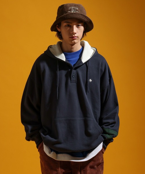 POLO BCS(ポロ ビーシーエス)の「【POLO British Country Spirit】コラボヘンリーネックパーカー(パーカー・メンズ・グレー/ネイビー・LARGE/MEDIUM)」の3枚目の写真