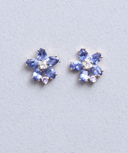 Zoule(ゾーラ)の「Zoule ゾーラ:FLOWER LETTER SERIES jewel flower letter10 花言葉 リンドウ ピアス(ピアス(両耳用)・レディース・ブルー・FREE)」の1枚目の写真