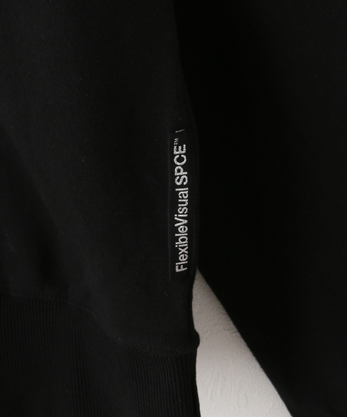 FlexibleVisual SPCE（フレキシブルヴィジュアルスペース）の「FlexibleVisual SPCE Puppy Parking Hoodie（パーカー・レディース・ブラック・LARGE/SMALL）」の5枚目の写真