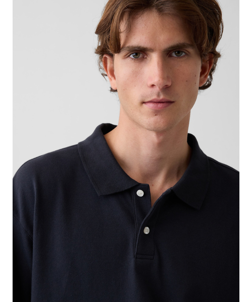 GAP(ギャップ)の「オーバーサイズ ピケポロシャツ(ポロシャツ・メンズ・バーガンディー/ブルー系その他2/ブルー系その他/ネイビー・XL/L/M/S/XS)」の14枚目の写真