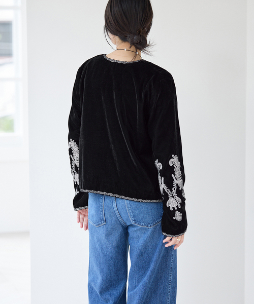 IENA(イエナ)の「COUTURE D'ADAM/クチュールドアダム Velvet Embroidery JK 26AW-200(その他アウター・レディース・ブラック・38)」の2枚目の写真