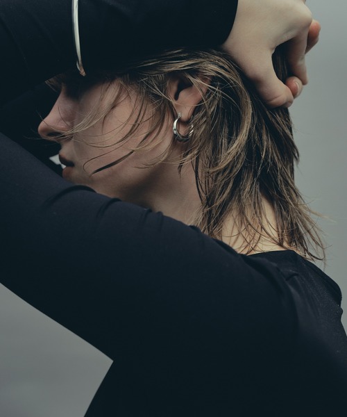 whoseA(フーシー)の「【silver925】 Moon Hoop Pierce / ムーンフープピアス(ピアス(両耳用)・メンズ・シルバー・FREE)」の5枚目の写真