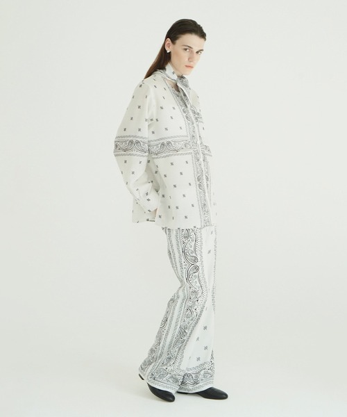 CLANE(クラネ)の「LOW WAIST BANDANA PANTS(その他パンツ・レディース・ホワイト/ブラウン・2/1)」の7枚目の写真