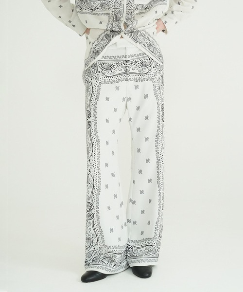 CLANE(クラネ)の「LOW WAIST BANDANA PANTS(その他パンツ・レディース・ホワイト/ブラウン・2/1)」の3枚目の写真
