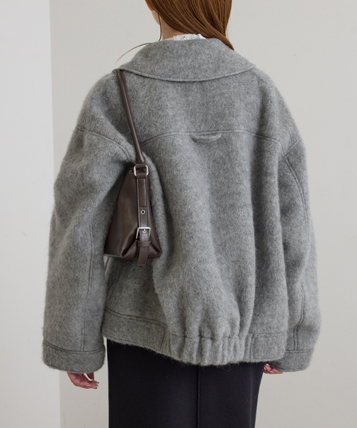 U by SPICK&SPAN（ユーバイスピックアンドスパン）の「バックギャザーウールシャギーブルゾン（その他アウター・レディース・ネイビー/グレー・FREE）」の9枚目の写真