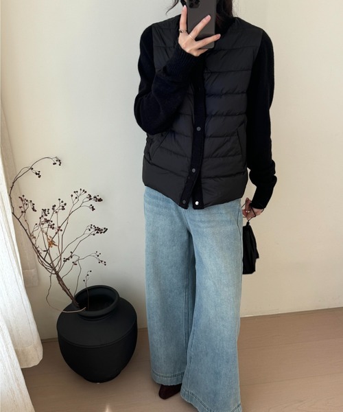 LUCPY(ラクピー)の「中綿キルティング×ニット切替 ハイネックジャケット(その他トップス・レディース・グレー/ブラック/ホワイト/ライトイエロー/ピンク・X-LARGE/MEDIUM/LARGE/XX-LARGE)」の2枚目の写真