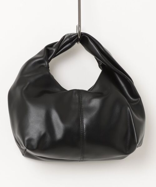 HIKA(ヒカ)の「【HIKA】ツイストハンドル ソフトバッグ / ワンハンドルバッグ(ハンドバッグ・レディース・ブラック/シルバー・FREE)」の3枚目の写真