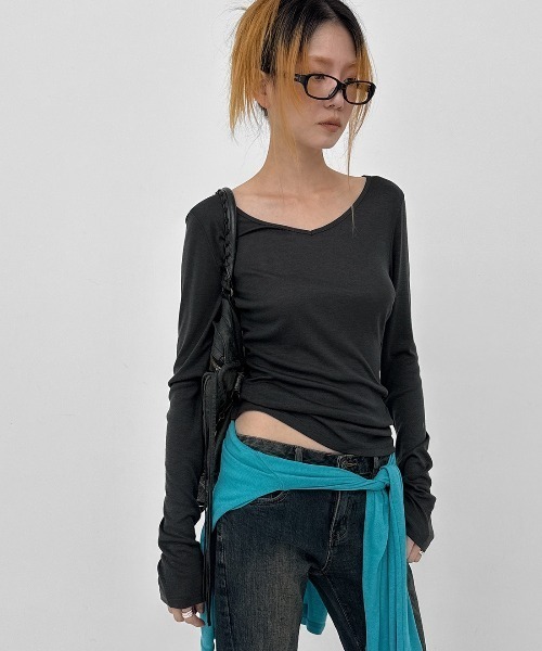 BLACKUP（ブラックアップ）の「[MADE] テンロウール混テンセル Vネック長袖Tシャツ（Tシャツ/カットソー・レディース・ライトイエロー/チャコール/ミント/アイボリー・FREE）」の11枚目の写真