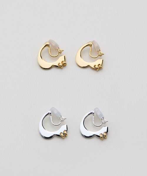 LAPUIS(ラピュイ)の「LAPUIS(ラピュイ)Plate heart earrings(イヤリング・レディース・ゴールド/マルチ・FREE)」の6枚目の写真